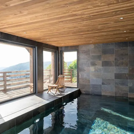 Aigle Des Neiges 5 Etoiles בקתה ג'רארדמר